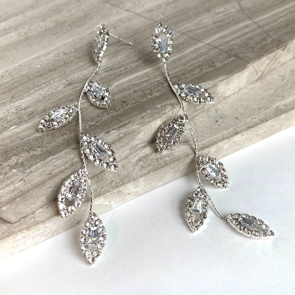 NEW~ Anthropologie BHLDN Long Crystal Vine Silver Earrings - Picture 1 of 8